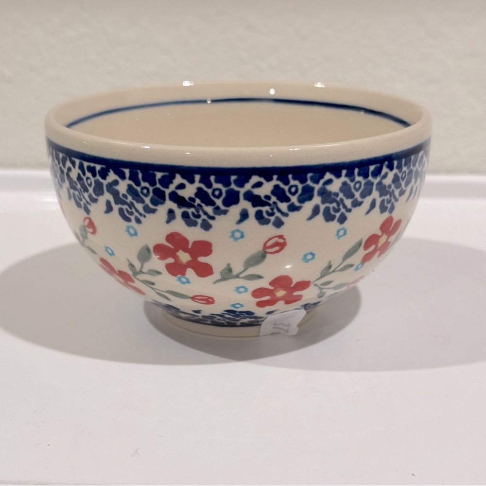 Polish Pottery Bowl by Zaklady Boleslawiec – Handcrafted Stoneware